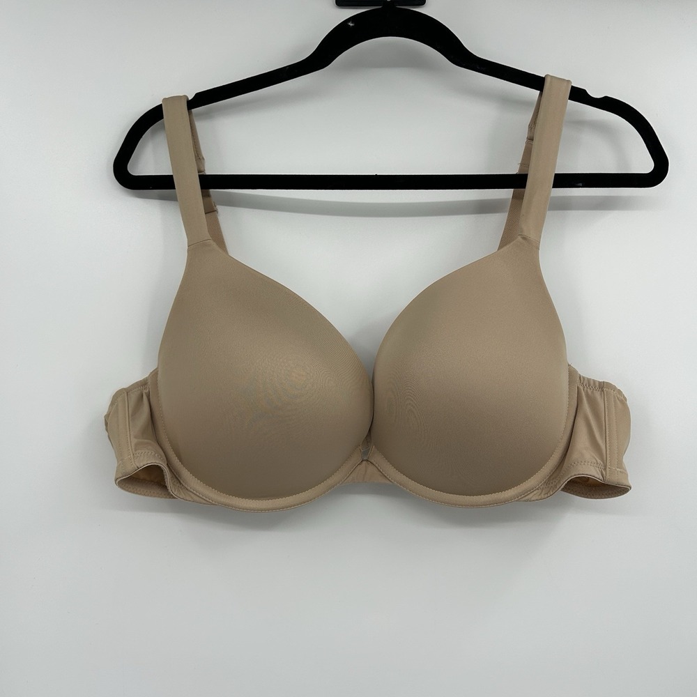 Cacique Womens Boost Plunge Bra Size 44B Underwire Nude Padded Adjustable Strap